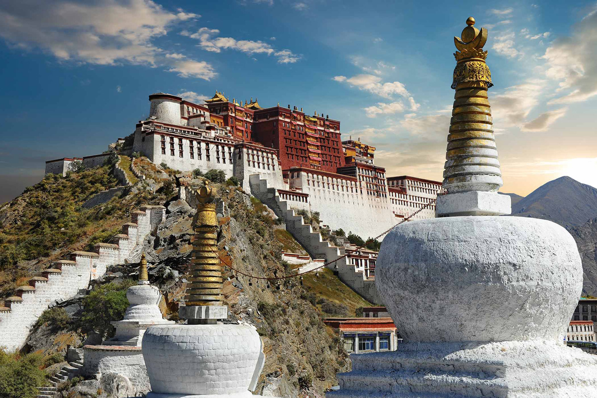 Escape to Lhasa